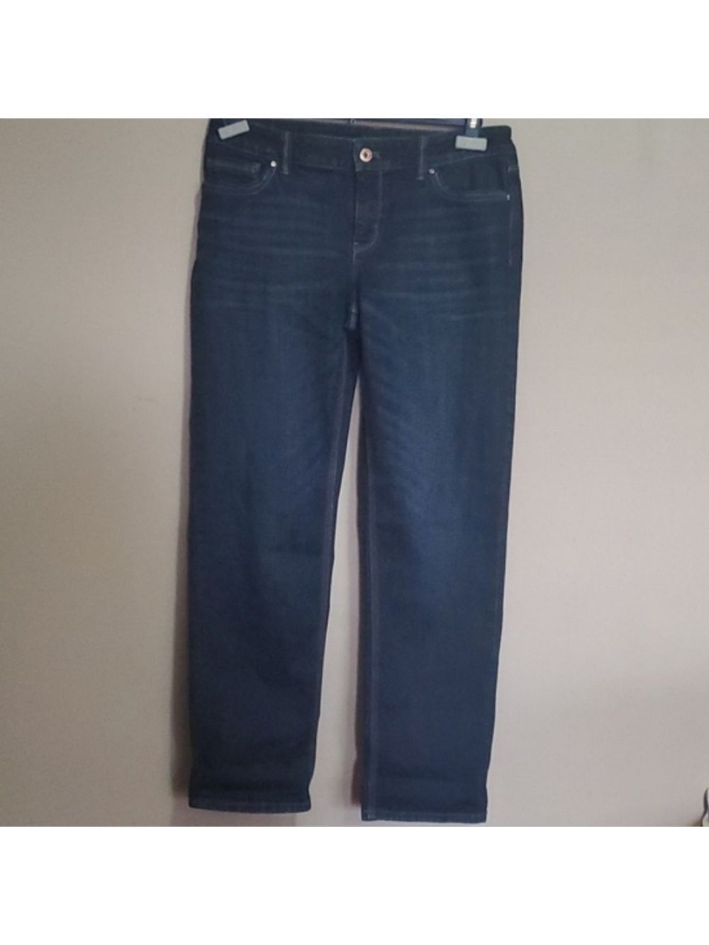 White house black market straight leg crop size 6